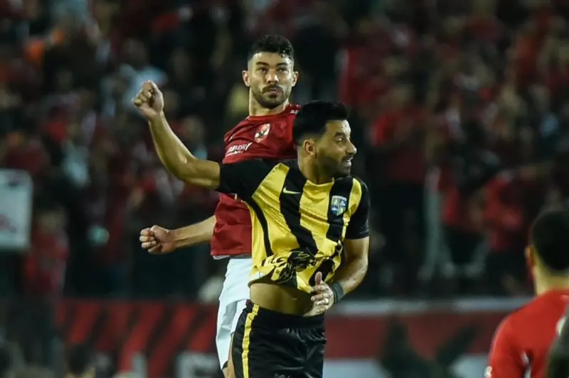 أحمد عبد الله حكمًا لمباراة الأهلي والمقاولون العرب في كأس الرابطة